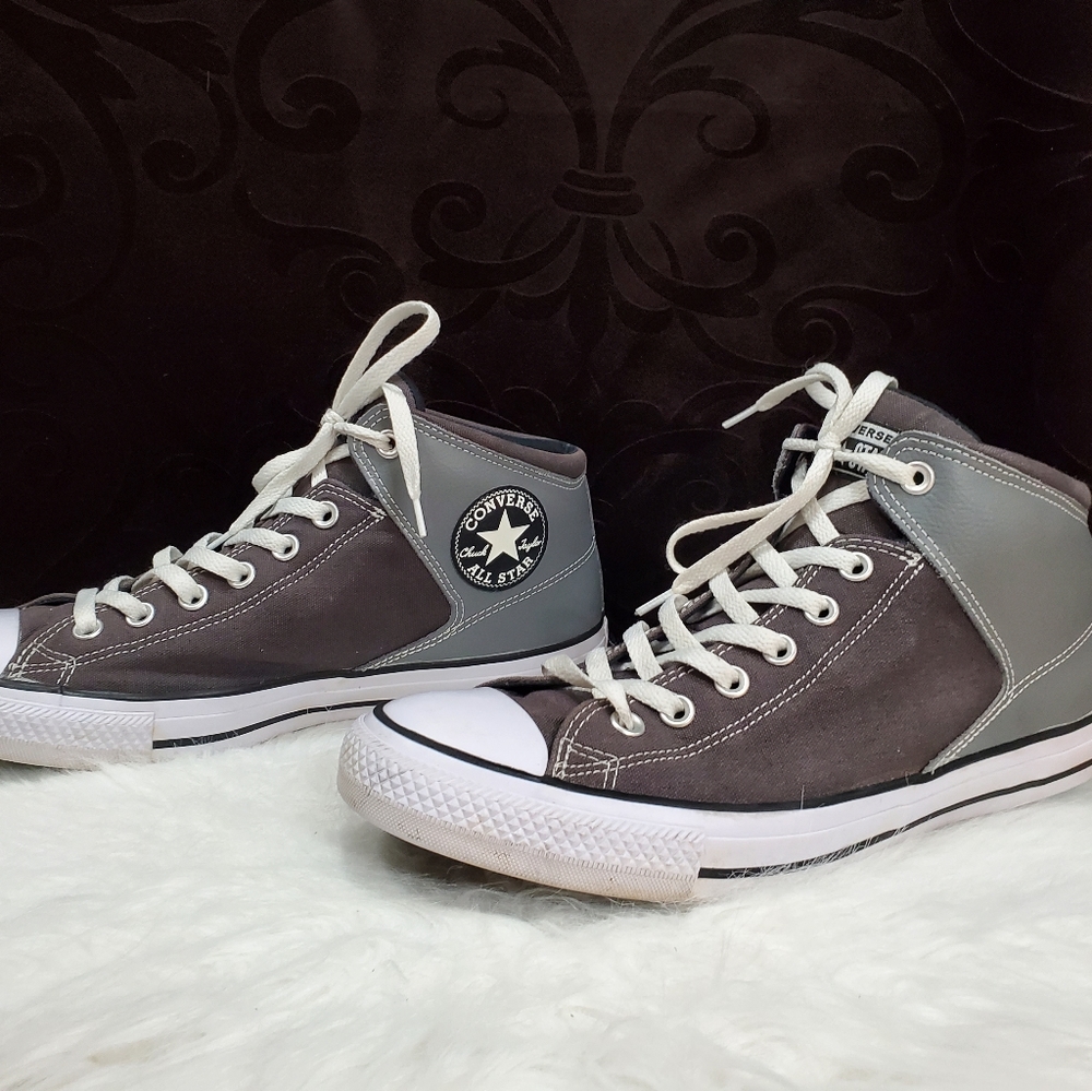 Mens Converse high tops sz 11